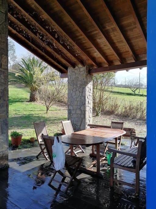 La casa azul: Un lugar mágico y acogedor en finca Juncedo Exterior foto