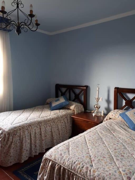 La casa azul: Un lugar mágico y acogedor en finca Juncedo Exterior foto